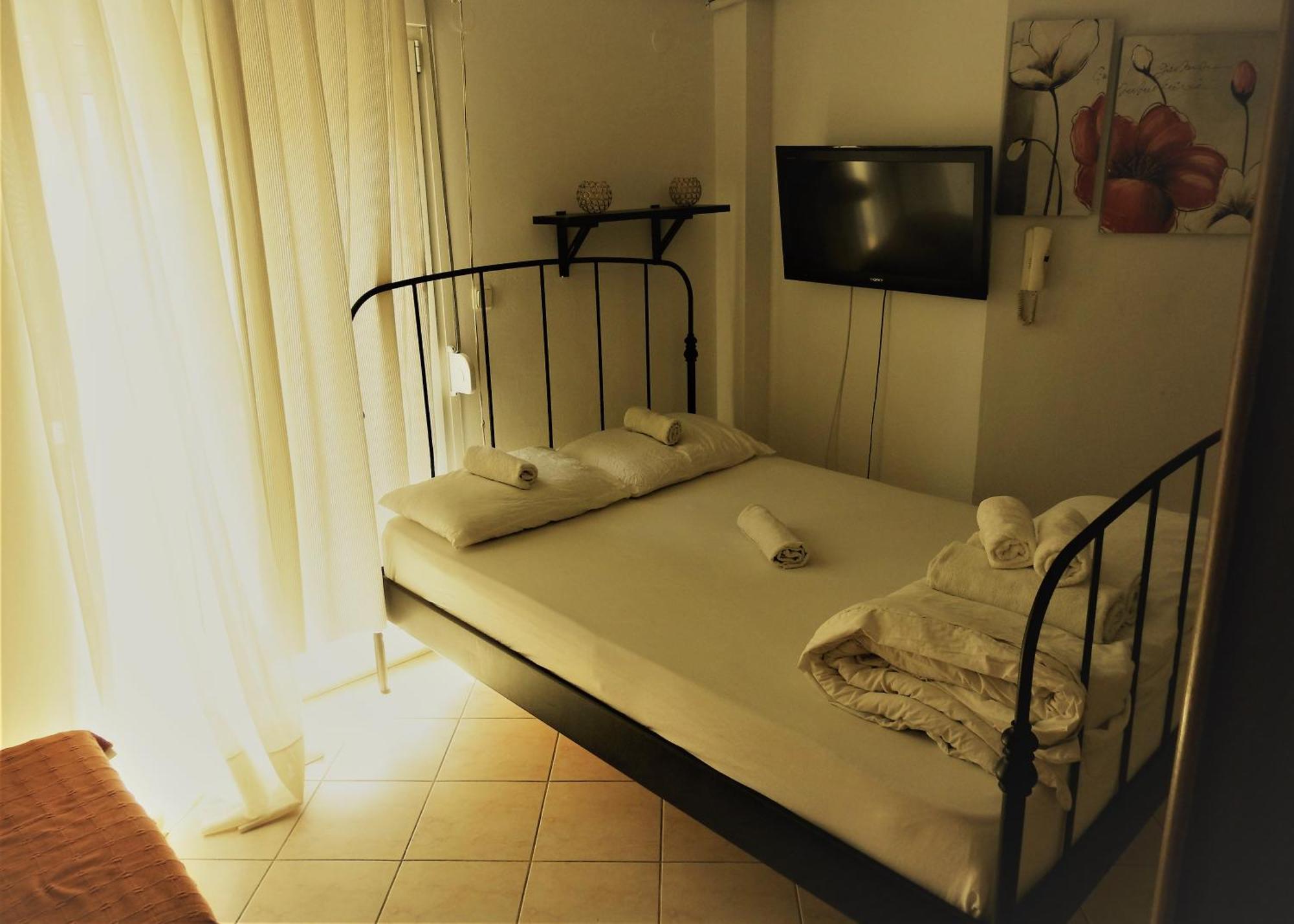 Konstantinos'S Luxury Studio เทสซาโลนิกิ ภายนอก รูปภาพ