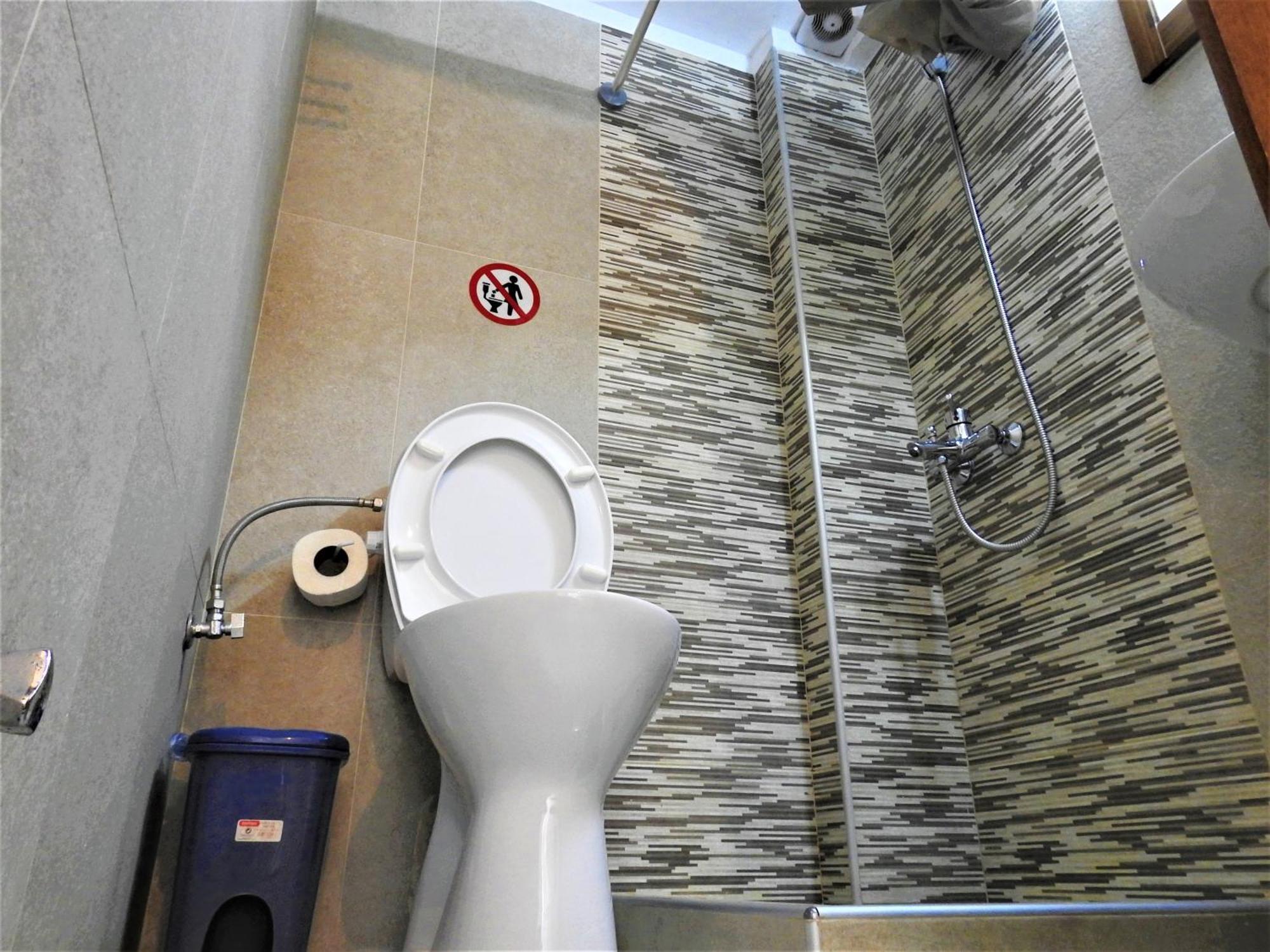 Konstantinos'S Luxury Studio เทสซาโลนิกิ ภายนอก รูปภาพ